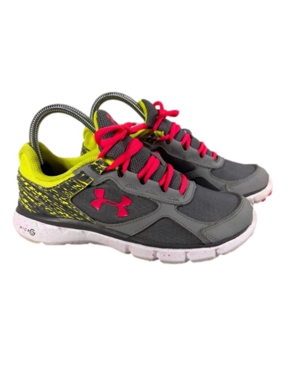 Under Armour Walking / Running Shoes Size Youth 5